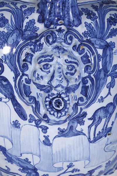 Eccezionale stagnone di farmacia<BR>Albisola, fabbrica Pescio, sesto decennio circa del XVII secolo<BR>  - Asta Maioliche e Porcellane - Associazione Nazionale - Case d'Asta italiane