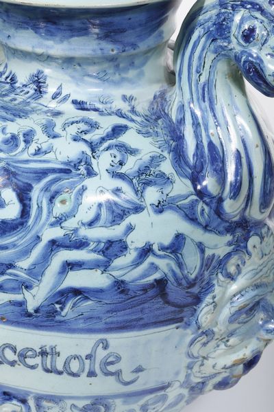 Stagnone di farmacia<BR>Albisola, fabbrica dei Conrado, ultimo quarto del XVII secolo<BR>  - Asta Maioliche e Porcellane - Associazione Nazionale - Case d'Asta italiane