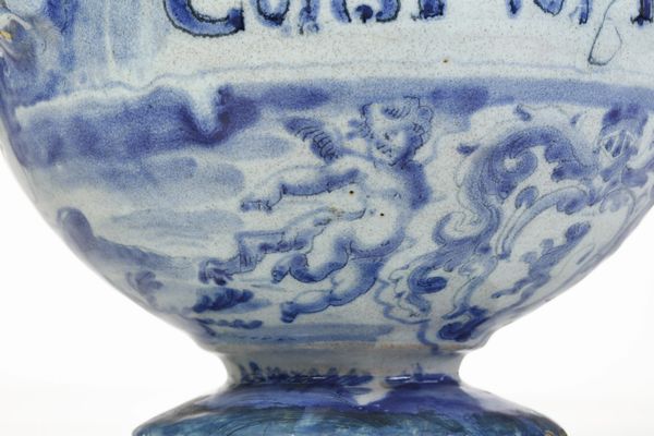 Vaso da elettuari<BR>Savona, fabbrica della societ Chiodo e Peirano, probabilmente inizio del XVIII secolo<BR>  - Asta Maioliche e Porcellane - Associazione Nazionale - Case d'Asta italiane