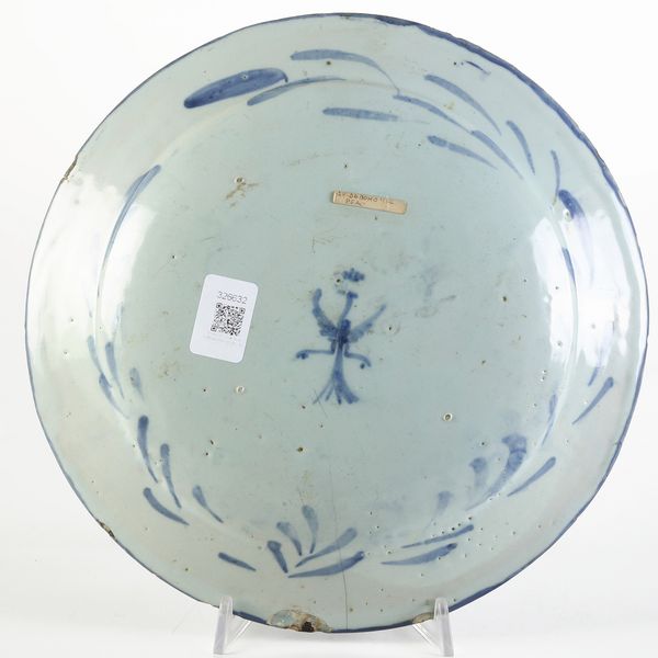 Piatto<BR>Albisola, fine del XVII o inizio del XVIII secolo<BR>  - Asta Maioliche e Porcellane - Associazione Nazionale - Case d'Asta italiane