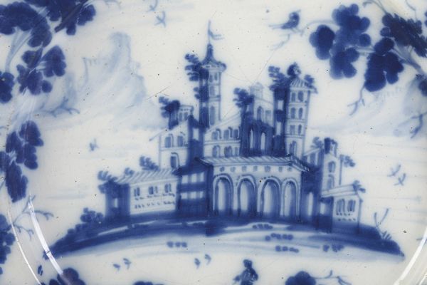 Piatto<BR>Pavia (o Lodi ?), primi decenni del XVIII secolo<BR>  - Asta Maioliche e Porcellane - Associazione Nazionale - Case d'Asta italiane