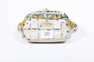 Fiasca da pellegrino<BR>Sicilia, Caltagirone, XIX secolo  - Asta Maioliche e Porcellane - Associazione Nazionale - Case d'Asta italiane