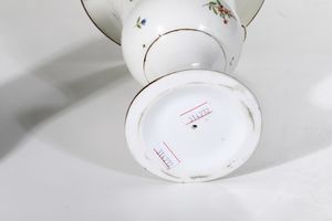 Vaso<BR>Torino, Manifattura di Vinovo, periodo Hannong, 1776-1779<BR>  - Asta Maioliche e Porcellane - Associazione Nazionale - Case d'Asta italiane