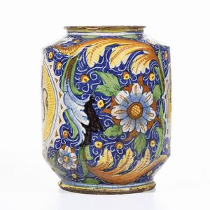 Albarello<BR>Venezia, Bottega di Mastro Domenego, 1580 circa<BR>  - Asta Maioliche e Porcellane - Associazione Nazionale - Case d'Asta italiane