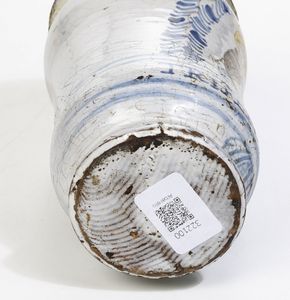 Albarello con SantAntonio<BR>Campania, probabilmente Vietri, XVII secolo<BR>  - Asta Maioliche e Porcellane - Associazione Nazionale - Case d'Asta italiane