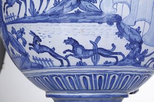 Eccezionale stagnone di farmacia<BR>Albisola, fabbrica Pescio, sesto decennio circa del XVII secolo<BR>  - Asta Maioliche e Porcellane - Associazione Nazionale - Case d'Asta italiane