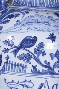 Eccezionale stagnone di farmacia<BR>Albisola, fabbrica Pescio, sesto decennio circa del XVII secolo<BR>  - Asta Maioliche e Porcellane - Associazione Nazionale - Case d'Asta italiane