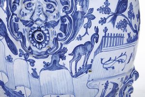 Eccezionale stagnone di farmacia<BR>Albisola, fabbrica Pescio, sesto decennio circa del XVII secolo<BR>  - Asta Maioliche e Porcellane - Associazione Nazionale - Case d'Asta italiane