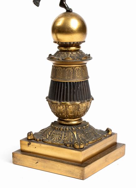 Coppia di candelabri francesi Neoclassici  - Asta  Arredi Antichi, Oggetti d'Arte, Curiosities con una selezione di tappeti - Associazione Nazionale - Case d'Asta italiane