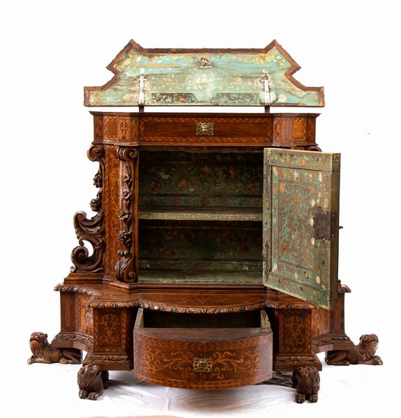 Inginocchiatoio italiano intarsiato  - Asta  Arredi Antichi, Oggetti d'Arte, Curiosities con una selezione di tappeti - Associazione Nazionale - Case d'Asta italiane