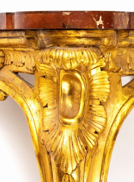 Coppia di console d'applique italiane angolari, Luigi XV  - Asta  Arredi Antichi, Oggetti d'Arte, Curiosities con una selezione di tappeti - Associazione Nazionale - Case d'Asta italiane