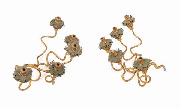 Coppia di portacandela italiani dorati da muro, Luigi XVI  - Asta  Arredi Antichi, Oggetti d'Arte, Curiosities con una selezione di tappeti - Associazione Nazionale - Case d'Asta italiane