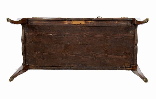 Ribalta italiana Luigi XVI in carrubo  - Asta  Arredi Antichi, Oggetti d'Arte, Curiosities con una selezione di tappeti - Associazione Nazionale - Case d'Asta italiane