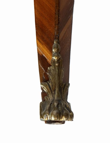 Ribalta italiana Luigi XVI in carrubo  - Asta  Arredi Antichi, Oggetti d'Arte, Curiosities con una selezione di tappeti - Associazione Nazionale - Case d'Asta italiane