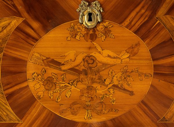 Ribalta italiana Luigi XVI in carrubo  - Asta  Arredi Antichi, Oggetti d'Arte, Curiosities con una selezione di tappeti - Associazione Nazionale - Case d'Asta italiane