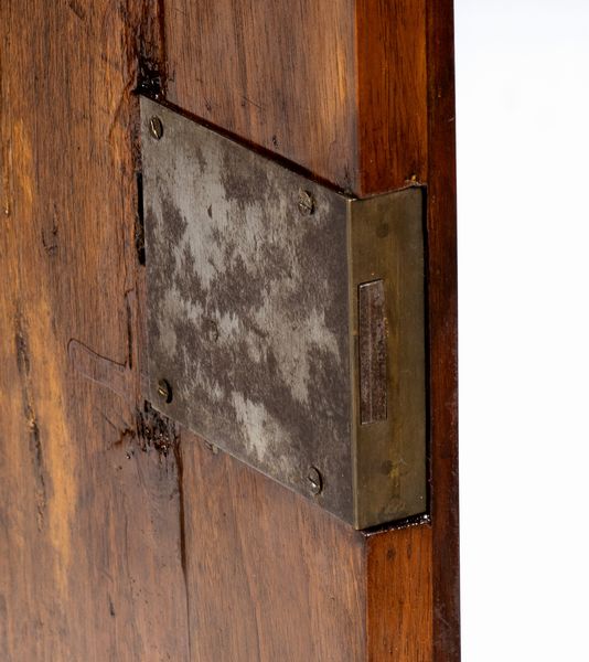 Angoliera francese Luigi XVI in ebano viola  - Asta  Arredi Antichi, Oggetti d'Arte, Curiosities con una selezione di tappeti - Associazione Nazionale - Case d'Asta italiane