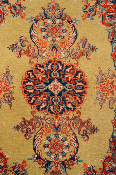 Tappeto Samarcanda  - Asta  Arredi Antichi, Oggetti d'Arte, Curiosities con una selezione di tappeti - Associazione Nazionale - Case d'Asta italiane