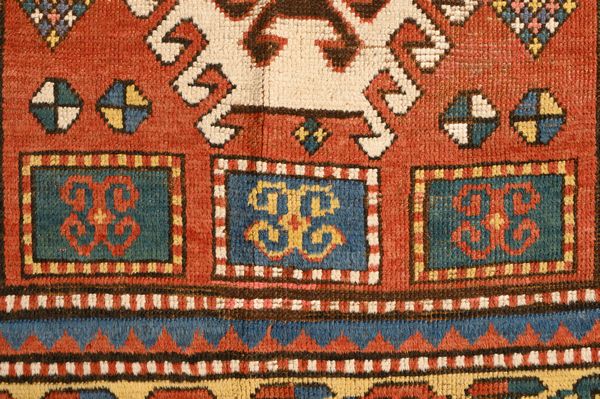 Tappeto Kazak Borchalu Caucaso  - Asta  Arredi Antichi, Oggetti d'Arte, Curiosities con una selezione di tappeti - Associazione Nazionale - Case d'Asta italiane