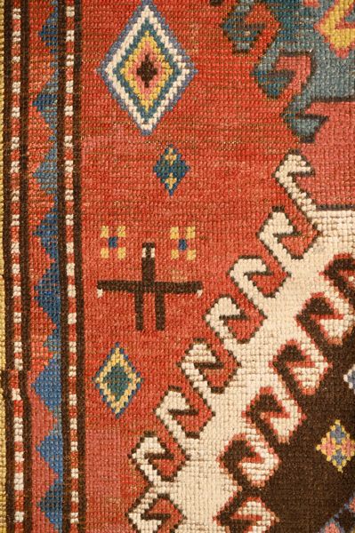 Tappeto Kazak Borchalu Caucaso  - Asta  Arredi Antichi, Oggetti d'Arte, Curiosities con una selezione di tappeti - Associazione Nazionale - Case d'Asta italiane