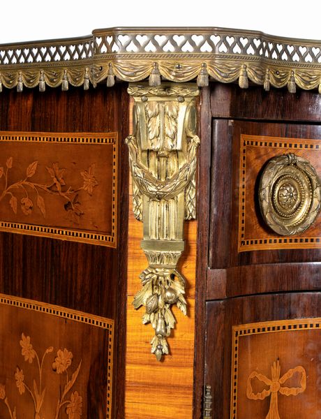 Mobile francese Napoleone III° intarsiato  - Asta  Arredi Antichi, Oggetti d'Arte, Curiosities con una selezione di tappeti - Associazione Nazionale - Case d'Asta italiane