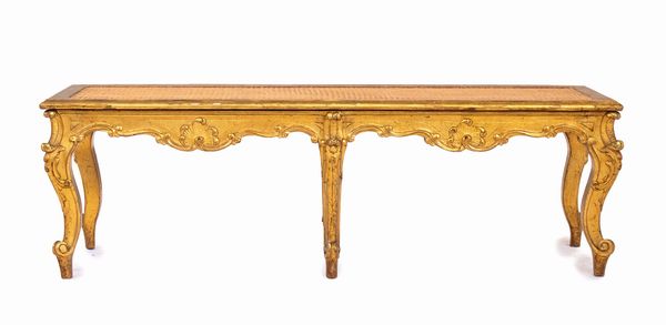 Panchetto Luigi XVI italiano dorato  - Asta  Arredi Antichi, Oggetti d'Arte, Curiosities con una selezione di tappeti - Associazione Nazionale - Case d'Asta italiane