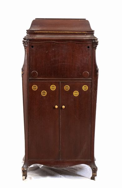 La Voce Del Padrone : Mobile grammofono voce del padrone  - Asta  Arredi Antichi, Oggetti d'Arte, Curiosities con una selezione di tappeti - Associazione Nazionale - Case d'Asta italiane