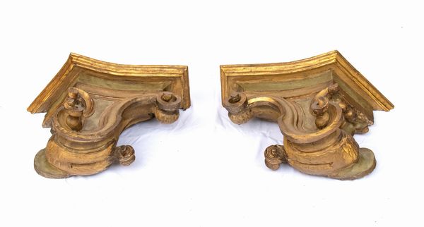 Coppia di console italiane Luigi XVI  - Asta  Arredi Antichi, Oggetti d'Arte, Curiosities con una selezione di tappeti - Associazione Nazionale - Case d'Asta italiane