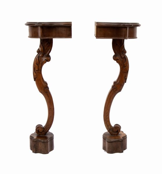 Coppia di console italiane, Luigi XVI  - Asta  Arredi Antichi, Oggetti d'Arte, Curiosities con una selezione di tappeti - Associazione Nazionale - Case d'Asta italiane