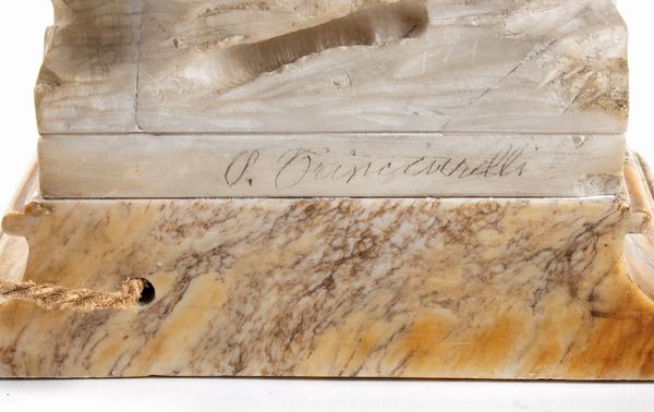 Lampada italiana in alabastro  - Asta  Arredi Antichi, Oggetti d'Arte, Curiosities con una selezione di tappeti - Associazione Nazionale - Case d'Asta italiane