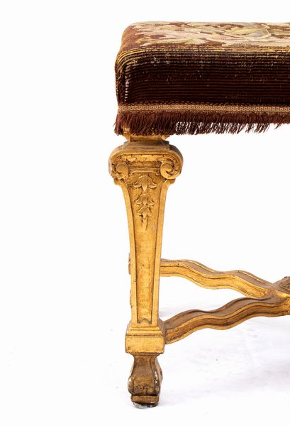 Coppia di panchetti dorati italiani  - Asta  Arredi Antichi, Oggetti d'Arte, Curiosities con una selezione di tappeti - Associazione Nazionale - Case d'Asta italiane