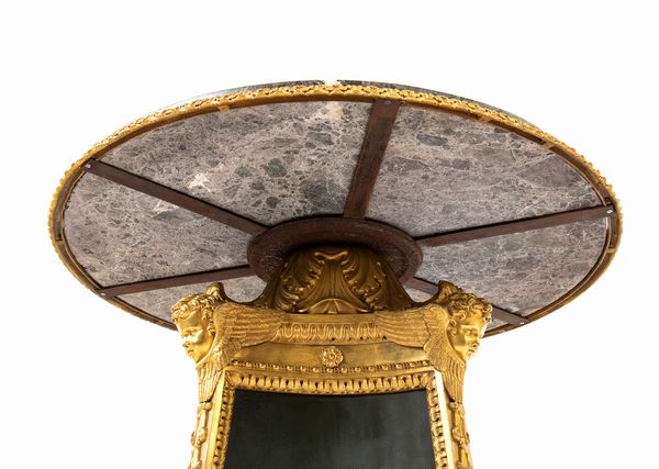 Pierre Philippe  Thomire : Guéridon Francese in bronzo dorato  - Asta  Arredi Antichi, Oggetti d'Arte, Curiosities con una selezione di tappeti - Associazione Nazionale - Case d'Asta italiane