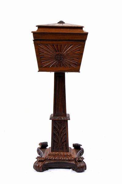 Tavolino porta tè William IV inglese  - Asta  Arredi Antichi, Oggetti d'Arte, Curiosities con una selezione di tappeti - Associazione Nazionale - Case d'Asta italiane