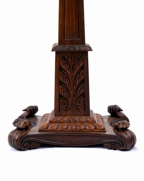 Tavolino porta tè William IV inglese  - Asta  Arredi Antichi, Oggetti d'Arte, Curiosities con una selezione di tappeti - Associazione Nazionale - Case d'Asta italiane