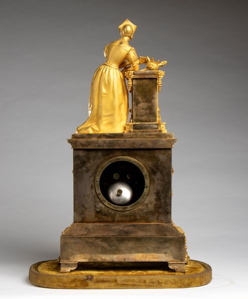 Orologio da appoggio Carlo X francese in bronzo dorato  - Asta  Arredi Antichi, Oggetti d'Arte, Curiosities con una selezione di tappeti - Associazione Nazionale - Case d'Asta italiane