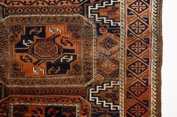 Tappeto Beluci  - Asta  Arredi Antichi, Oggetti d'Arte, Curiosities con una selezione di tappeti - Associazione Nazionale - Case d'Asta italiane