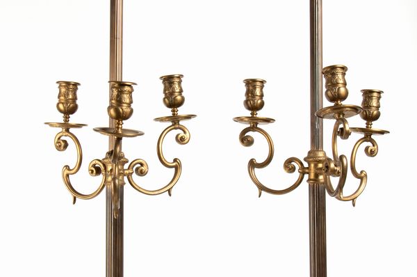 Coppia di lampade da terra francesi,Napoleone III  - Asta  Arredi Antichi, Oggetti d'Arte, Curiosities con una selezione di tappeti - Associazione Nazionale - Case d'Asta italiane