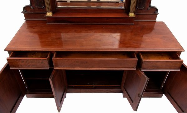 Servante vittoriana inglese  - Asta  Arredi Antichi, Oggetti d'Arte, Curiosities con una selezione di tappeti - Associazione Nazionale - Case d'Asta italiane