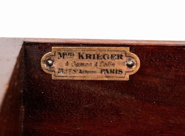 Maison Krieger : Mobile porta spartiti musicali francese in mogano  - Asta  Arredi Antichi, Oggetti d'Arte, Curiosities con una selezione di tappeti - Associazione Nazionale - Case d'Asta italiane