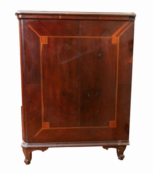 Comò francese  Luigi XVI  - Asta  Arredi Antichi, Oggetti d'Arte, Curiosities con una selezione di tappeti - Associazione Nazionale - Case d'Asta italiane