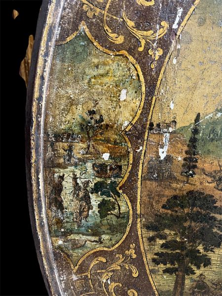 Tavolino a vela italiano laccato e dipinto, Luigi XVI  - Asta  Arredi Antichi, Oggetti d'Arte, Curiosities con una selezione di tappeti - Associazione Nazionale - Case d'Asta italiane