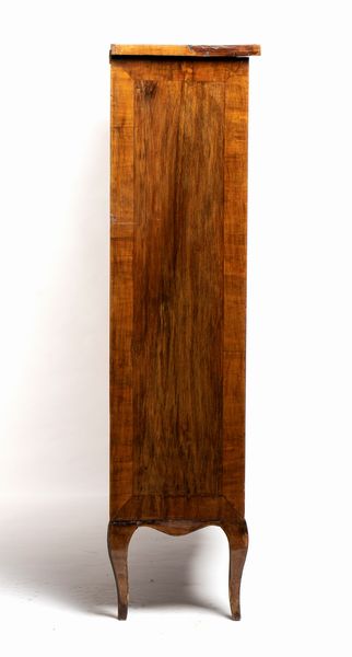 Libreria a giorno Italiana Luigi XVI  - Asta  Arredi Antichi, Oggetti d'Arte, Curiosities con una selezione di tappeti - Associazione Nazionale - Case d'Asta italiane