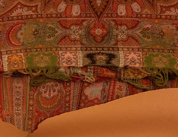 Arazzo italiano incorniciato  - Asta  Arredi Antichi, Oggetti d'Arte, Curiosities con una selezione di tappeti - Associazione Nazionale - Case d'Asta italiane