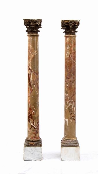Coppia di colonne italiane in diaspro siciliano, Luigi XVI  - Asta  Arredi Antichi, Oggetti d'Arte, Curiosities con una selezione di tappeti - Associazione Nazionale - Case d'Asta italiane