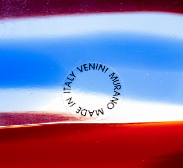 VENINI : Collezione Anelli: vaso in vetro soffiato tricolore  - Asta  Arredi Antichi, Oggetti d'Arte, Curiosities con una selezione di tappeti - Associazione Nazionale - Case d'Asta italiane