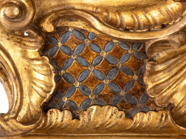 Mensola da muro italiana dorata, Luigi XVI  - Asta  Arredi Antichi, Oggetti d'Arte, Curiosities con una selezione di tappeti - Associazione Nazionale - Case d'Asta italiane