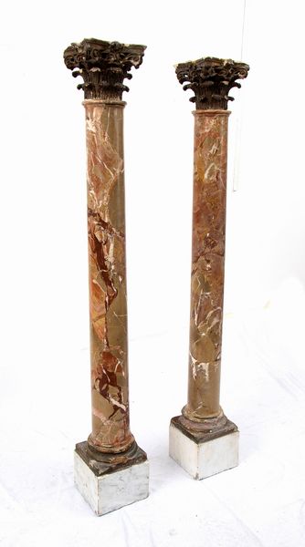 Coppia di colonne italiane in diaspro siciliano, Luigi XVI  - Asta  Arredi Antichi, Oggetti d'Arte, Curiosities con una selezione di tappeti - Associazione Nazionale - Case d'Asta italiane