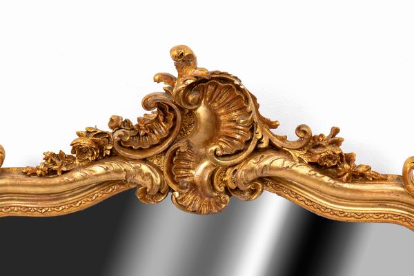 Specchiera dorata francese  - Asta  Arredi Antichi, Oggetti d'Arte, Curiosities con una selezione di tappeti - Associazione Nazionale - Case d'Asta italiane