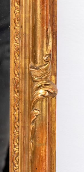 Specchiera dorata francese  - Asta  Arredi Antichi, Oggetti d'Arte, Curiosities con una selezione di tappeti - Associazione Nazionale - Case d'Asta italiane