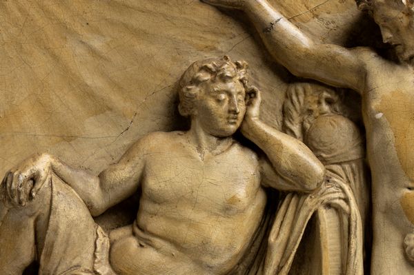 Coppia di bassorilievi italiani in gesso con scene mitologiche  - Asta  Arredi Antichi, Oggetti d'Arte, Curiosities con una selezione di tappeti - Associazione Nazionale - Case d'Asta italiane