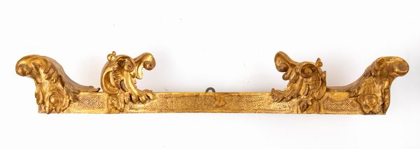 Mantovana italiana dorata, Luigi XVI  - Asta  Arredi Antichi, Oggetti d'Arte, Curiosities con una selezione di tappeti - Associazione Nazionale - Case d'Asta italiane